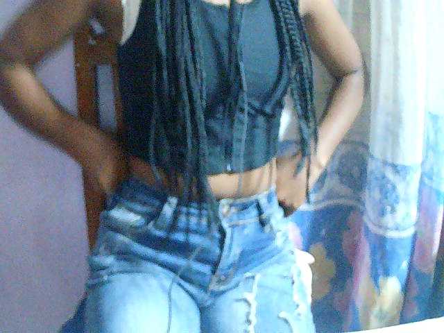 Cathalia3105 live cam on BongaCams