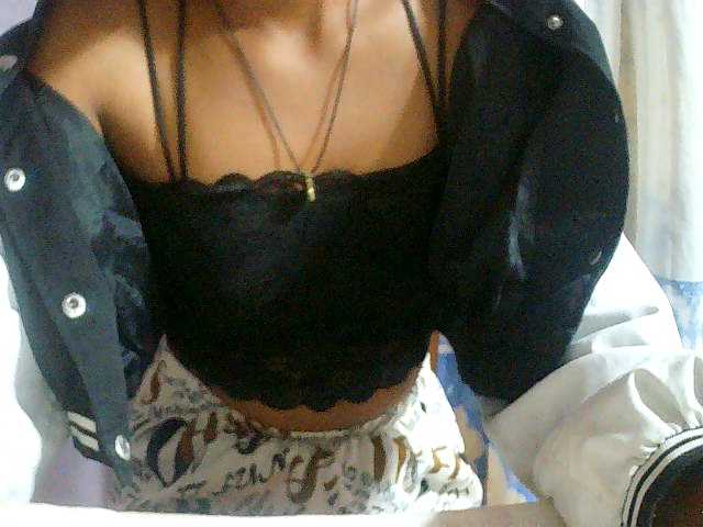 Cathalia3105 live cam on BongaCams