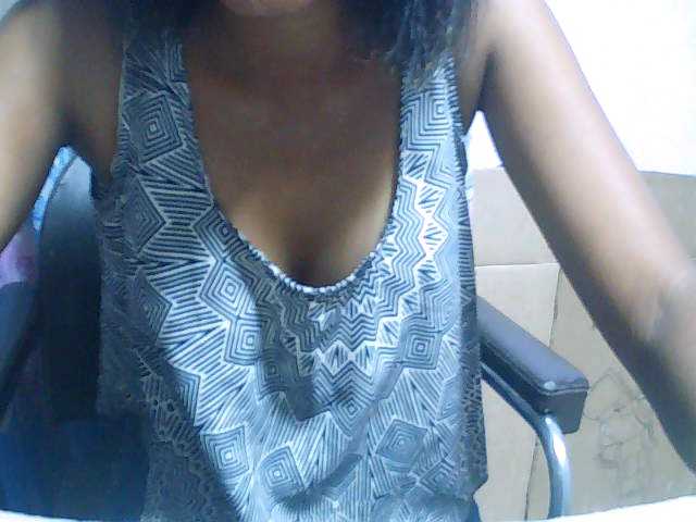 Cathalia3105 live cam on BongaCams