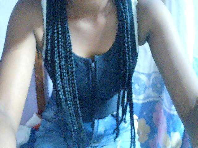 Cathalia3105 live cam on BongaCams
