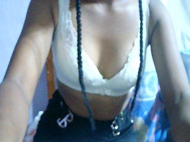 Cathalia3105 live cam on BongaCams