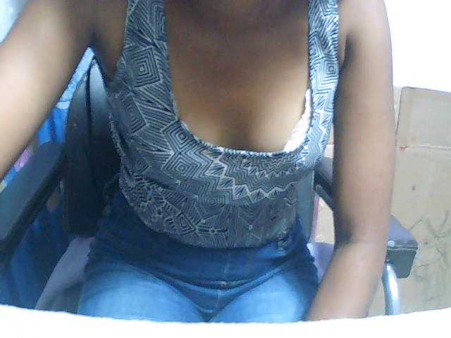 Cathalia3105 live cam on BongaCams