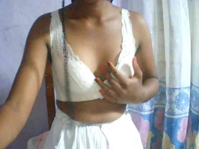 Cathalia3105 webcam