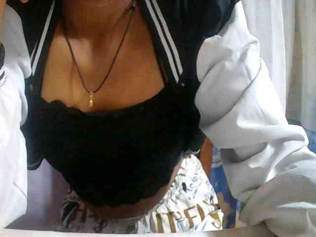 Cathalia3105 webcam
