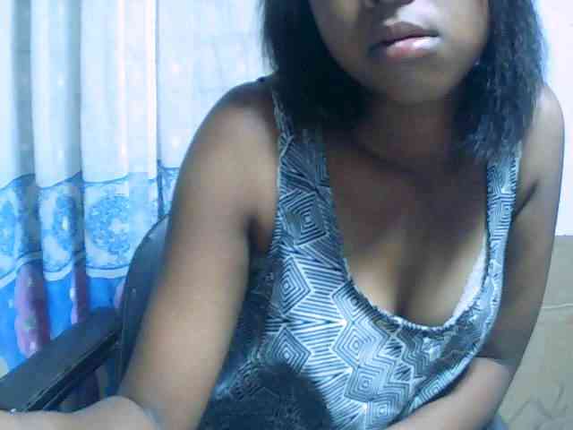 Cathalia3105 webcam