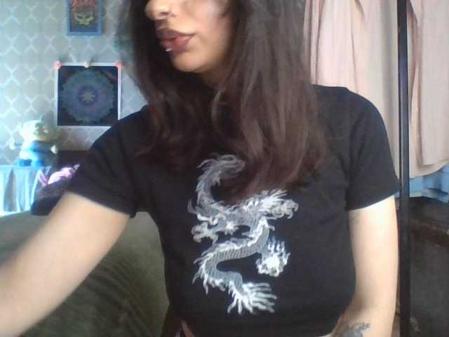 uwu-Monica live cam on BongaCams