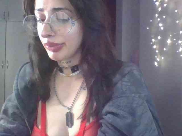 uwu-Monica webcam