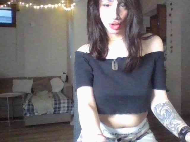 uwu-Monica webcam
