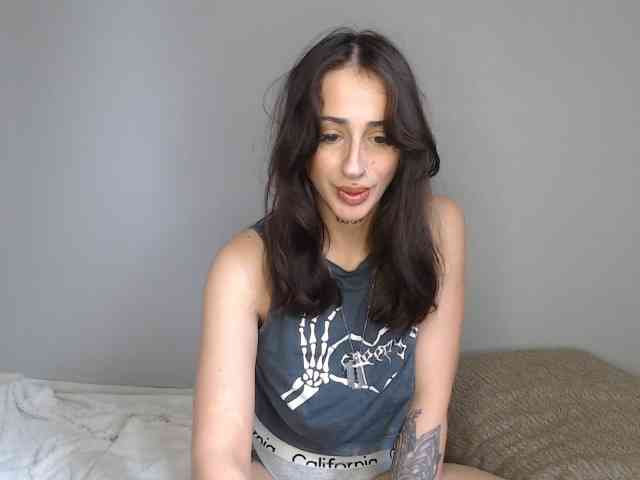 uwu-Monica webcam