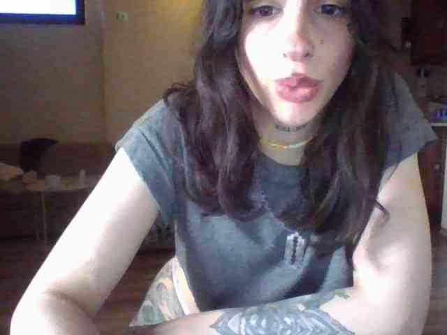 uwu-Monica webcam