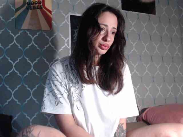 uwu-Monica webcam