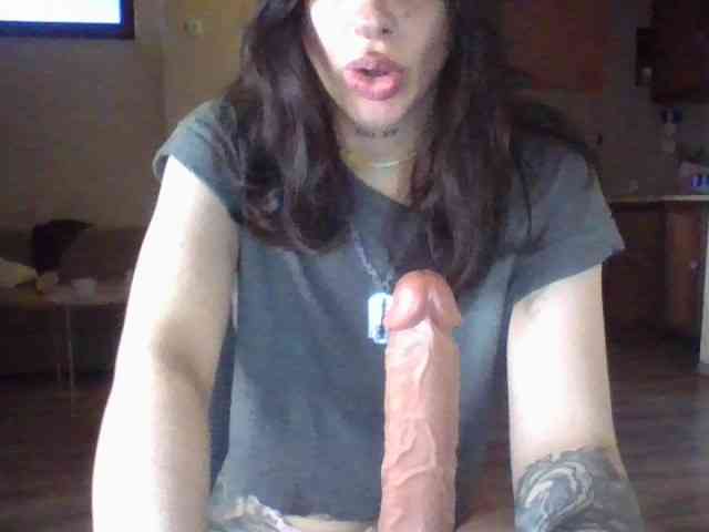 uwu-Monica webcam