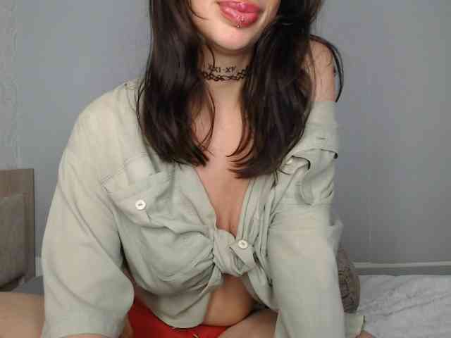 uwu-Monica webcam