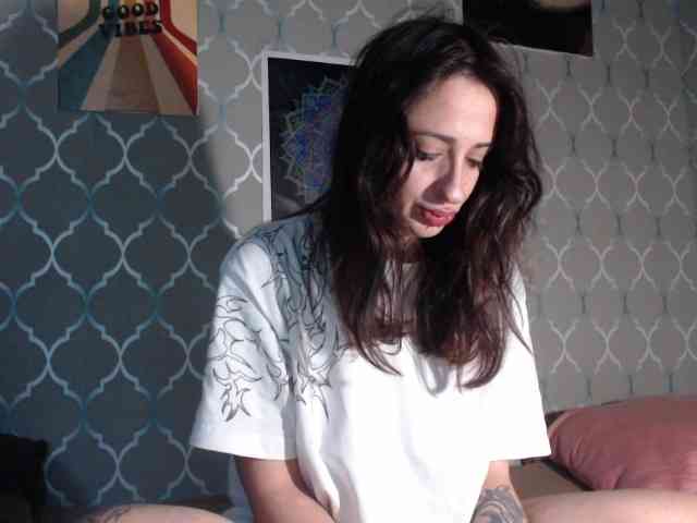 uwu-Monica webcam