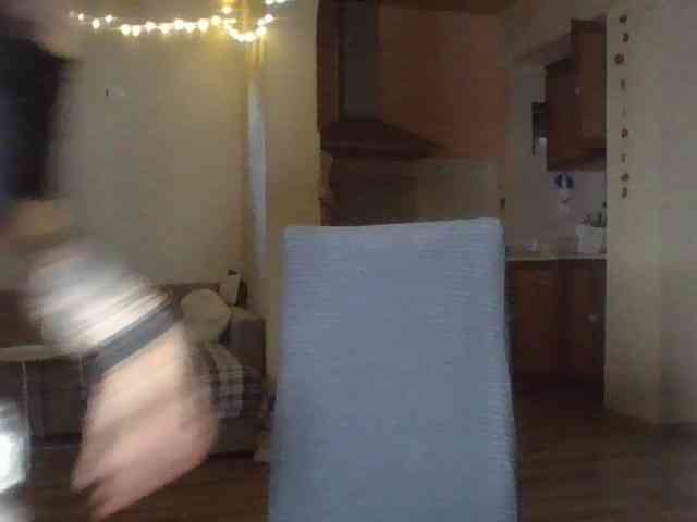 uwu-Monica webcam