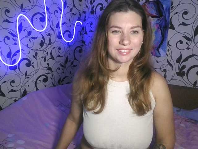 YourEmilie live webcam show