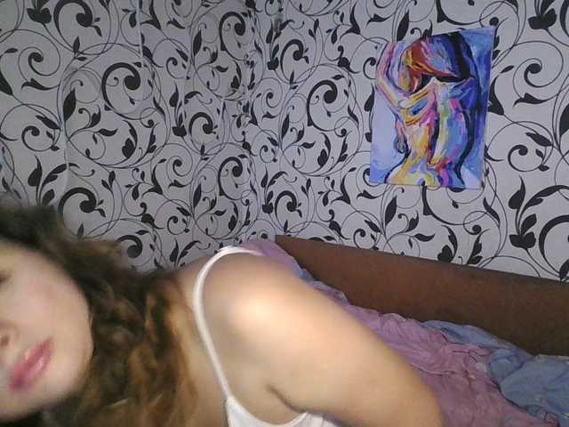 YourEmilie live cam on BongaCams