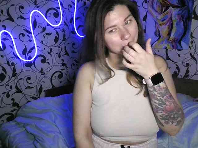 YourEmilie webcam