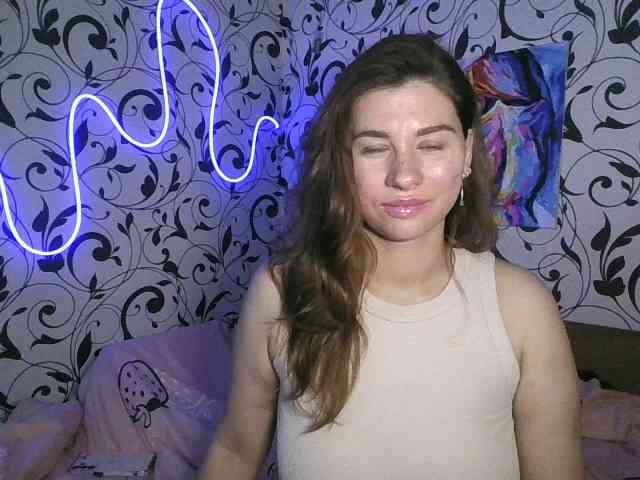 YourEmilie webcam