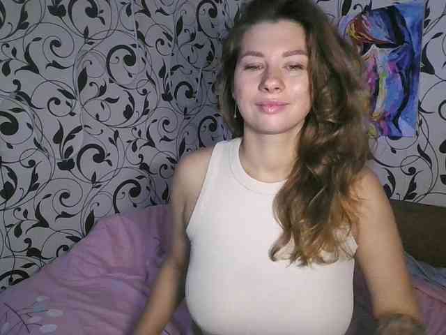 YourEmilie webcam