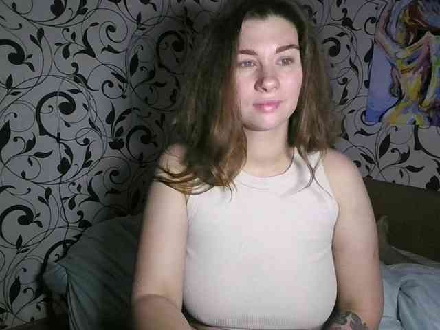 YourEmilie webcam