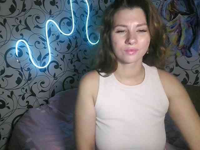 YourEmilie webcam