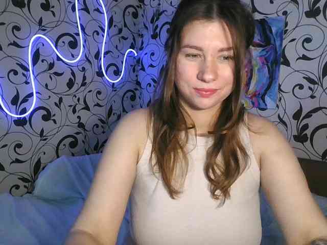 YourEmilie webcam