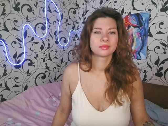 YourEmilie webcam