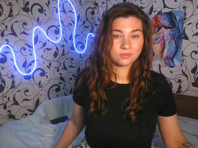 YourEmilie webcam