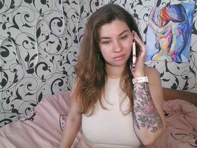 YourEmilie webcam