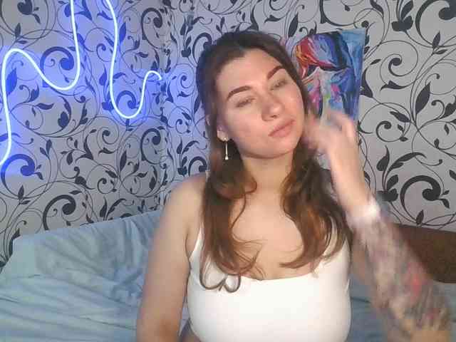 YourEmilie webcam