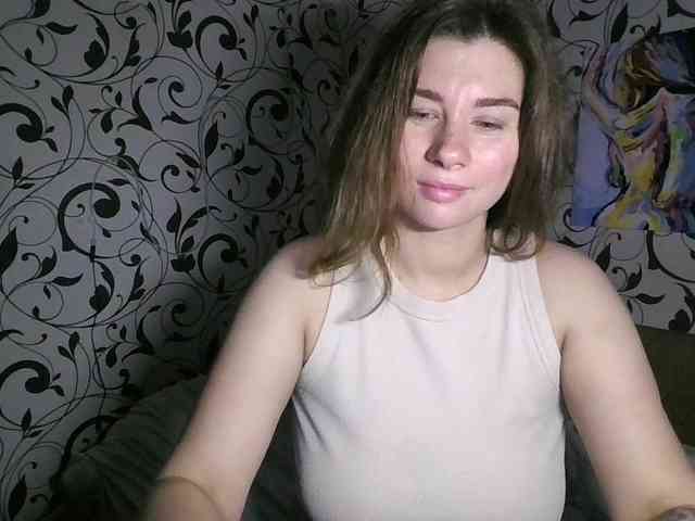 YourEmilie webcam