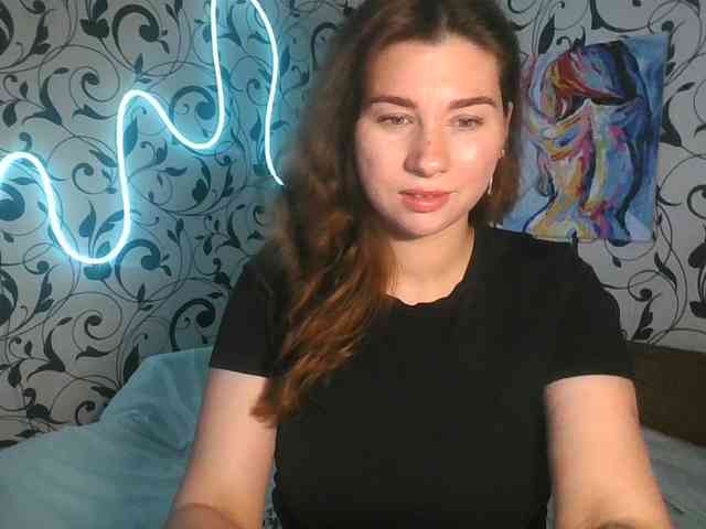 YourEmilie webcam