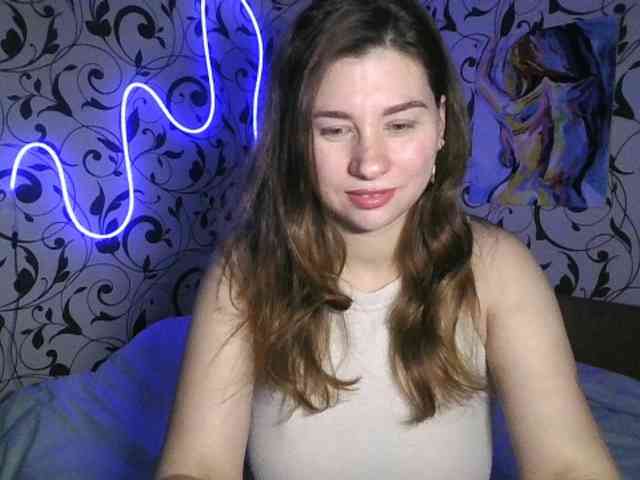 YourEmilie webcam