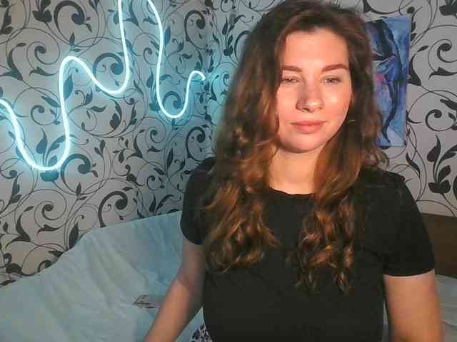 YourEmilie webcam