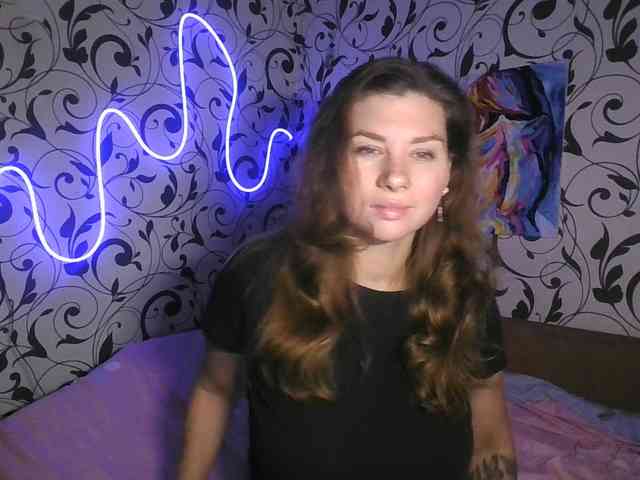 YourEmilie webcam
