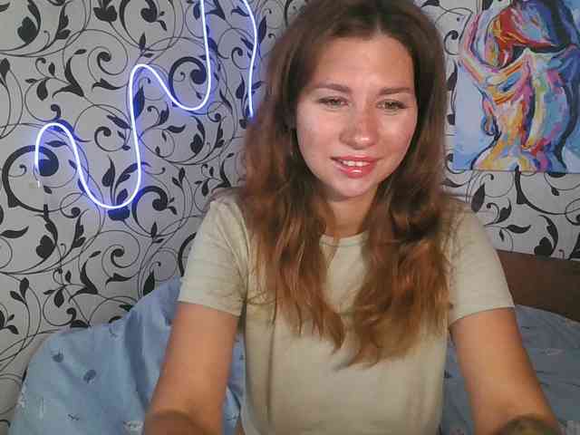 YourEmilie webcam