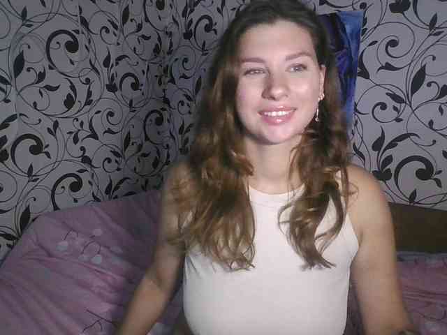 YourEmilie webcam