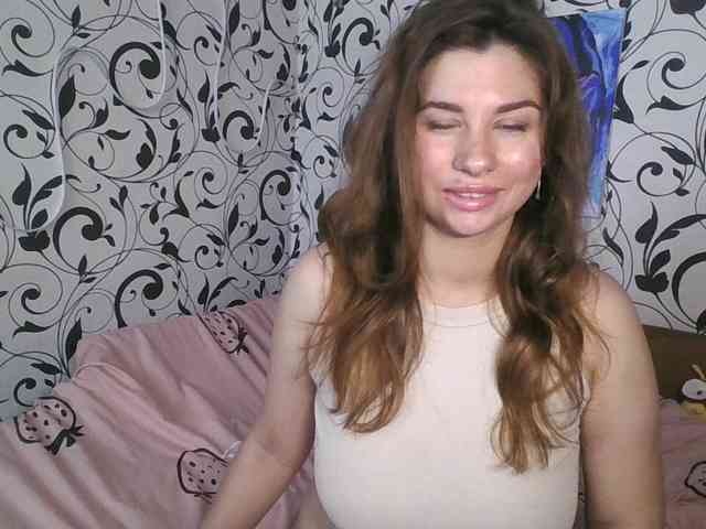 YourEmilie webcam