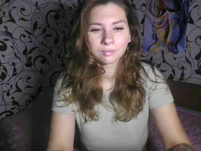 YourEmilie webcam
