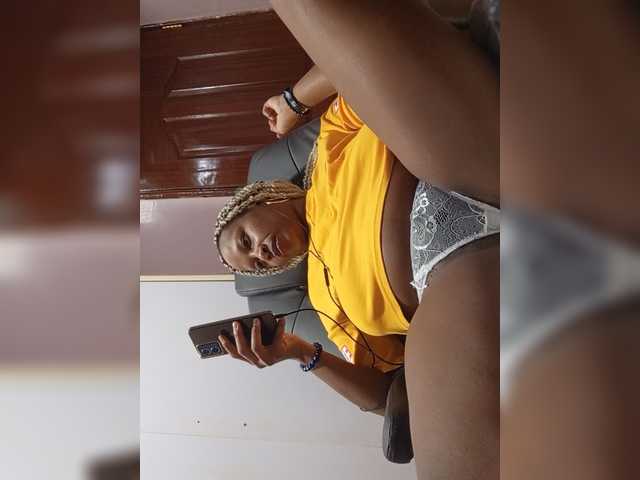 CandyLove live cam on BongaCams