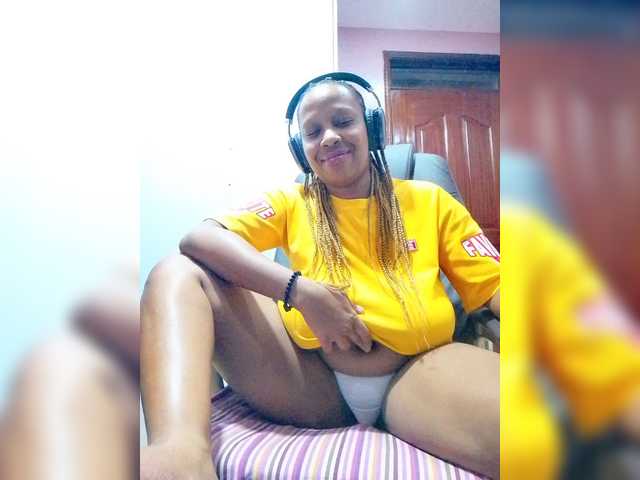 CandyLove live cam on BongaCams