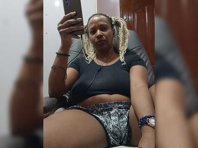 CandyLove live cam on BongaCams