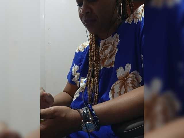 CandyLove, en vivo ahora en BongaCams