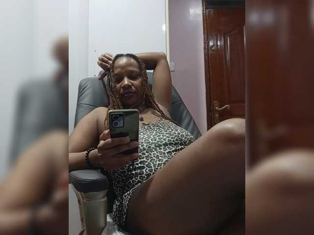 CandyLove live cam on BongaCams