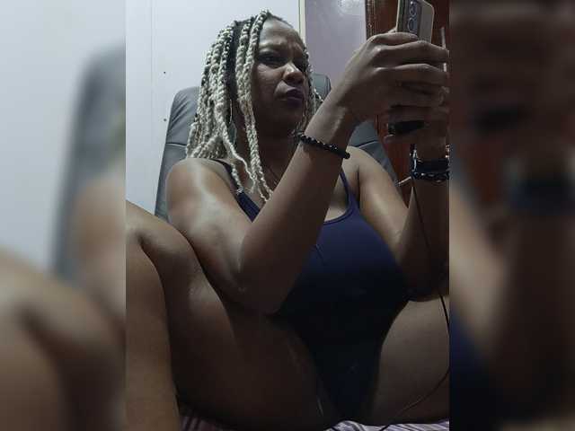CandyLove live webcam show