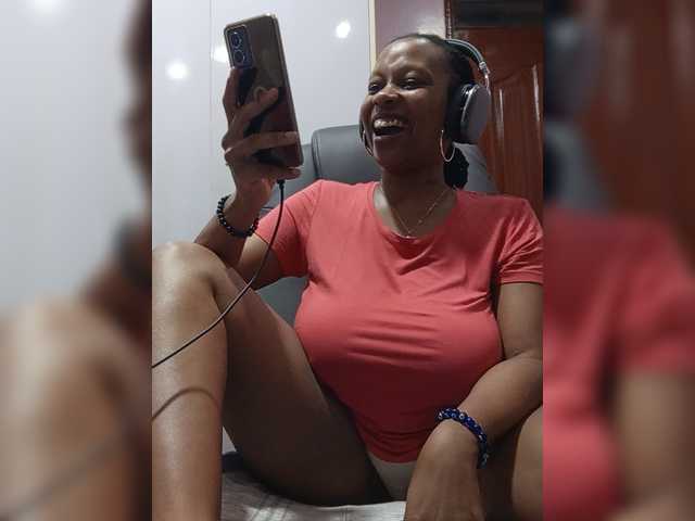 CandyLove live cam on BongaCams