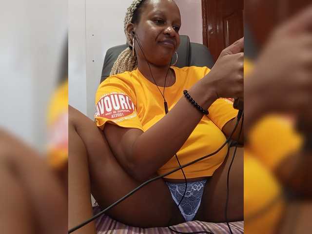 CandyLove live cam on BongaCams
