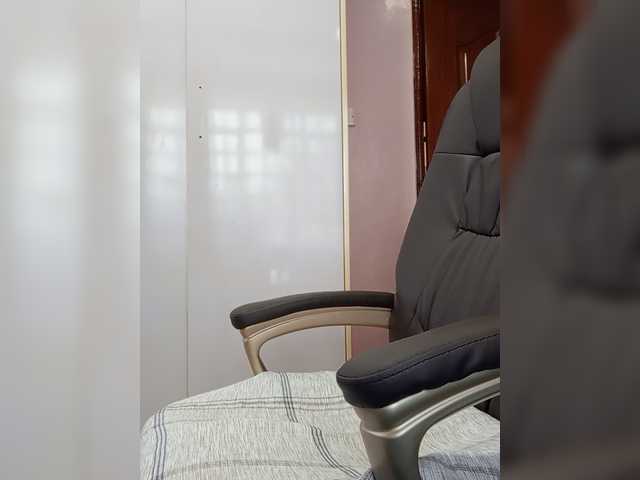 le modèle Candylove est en webcam porno dans un show sur le site bongacams, il possède les tags suivants: Ebony,Brunette,Hairy