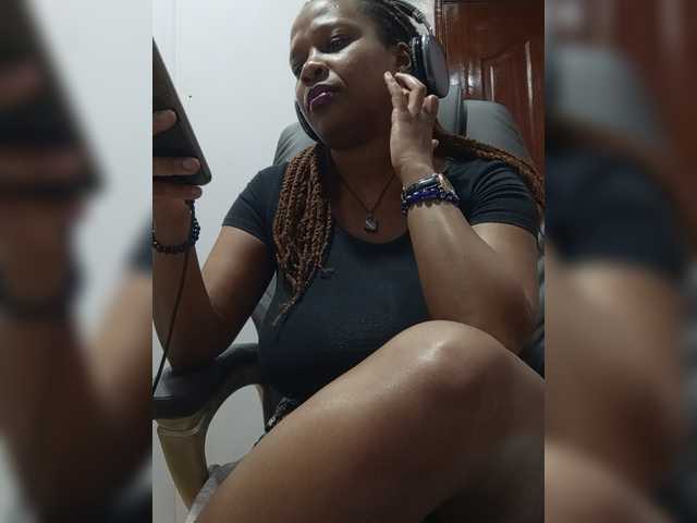 CandyLove live cam on BongaCams